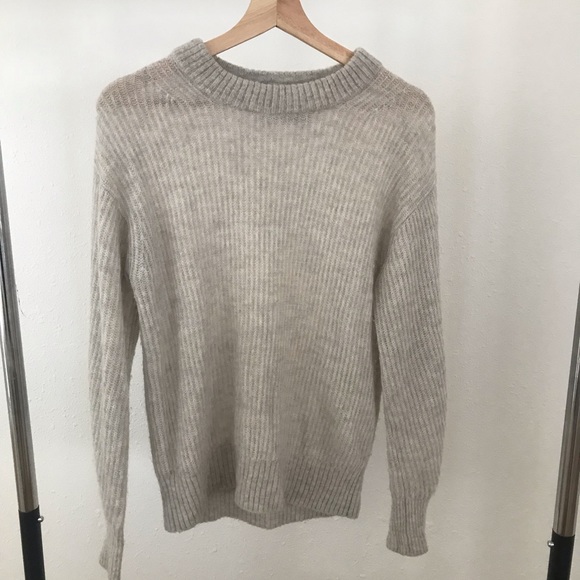 Everlane Oversized Alpaca Crew Sweater - Picture 3 of 3